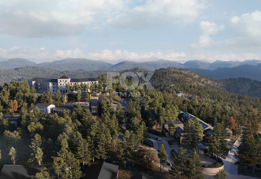 Property photo 1 of 8 For Sale Off-Plan 2-Bedroom Townhouse With Expansive Outdoor