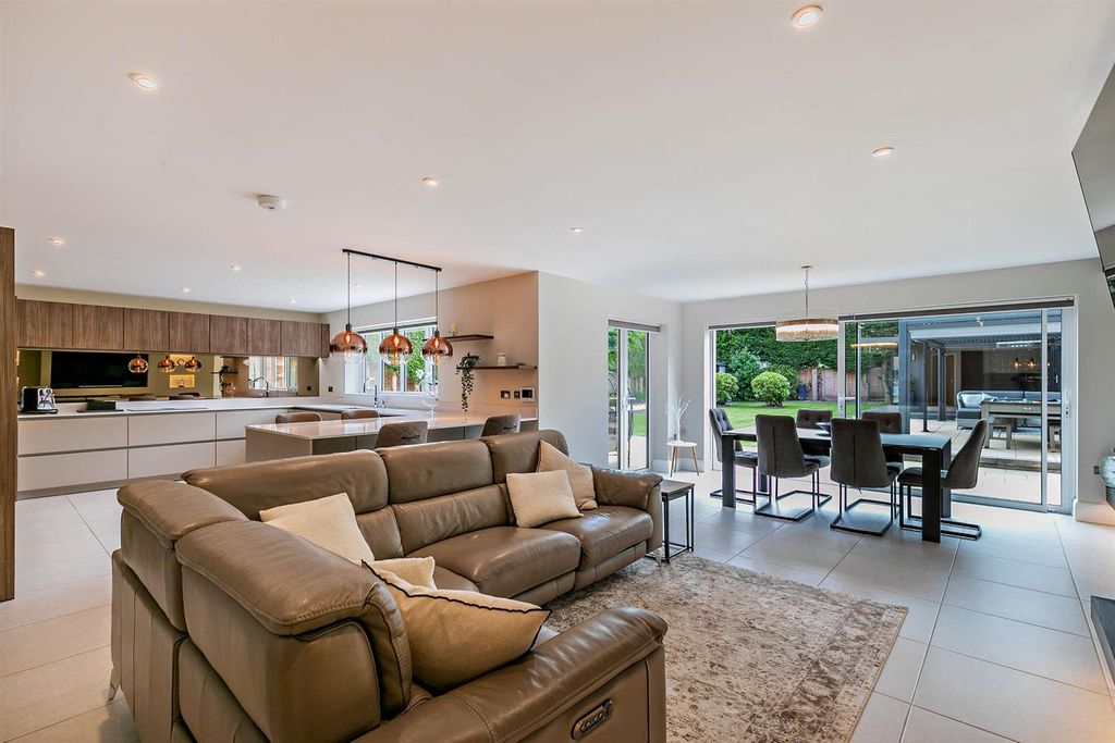 Property photo 2 of 51 8603837-Interior53-800.Jpg