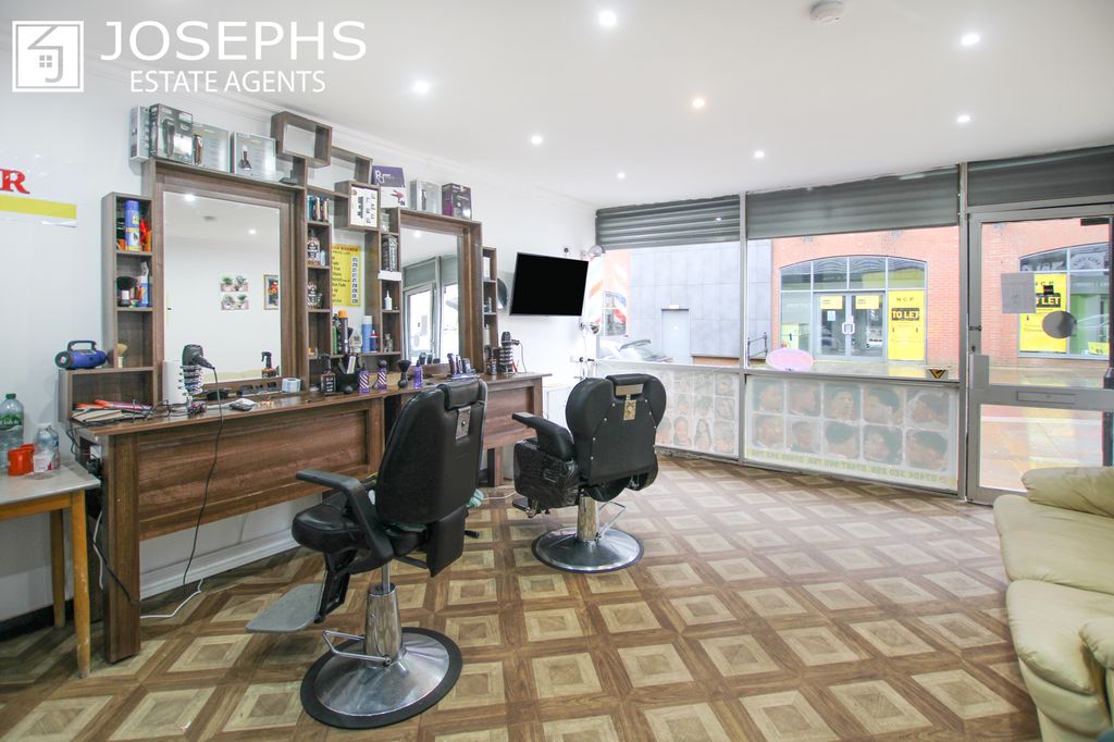 Property photo 3 of 4