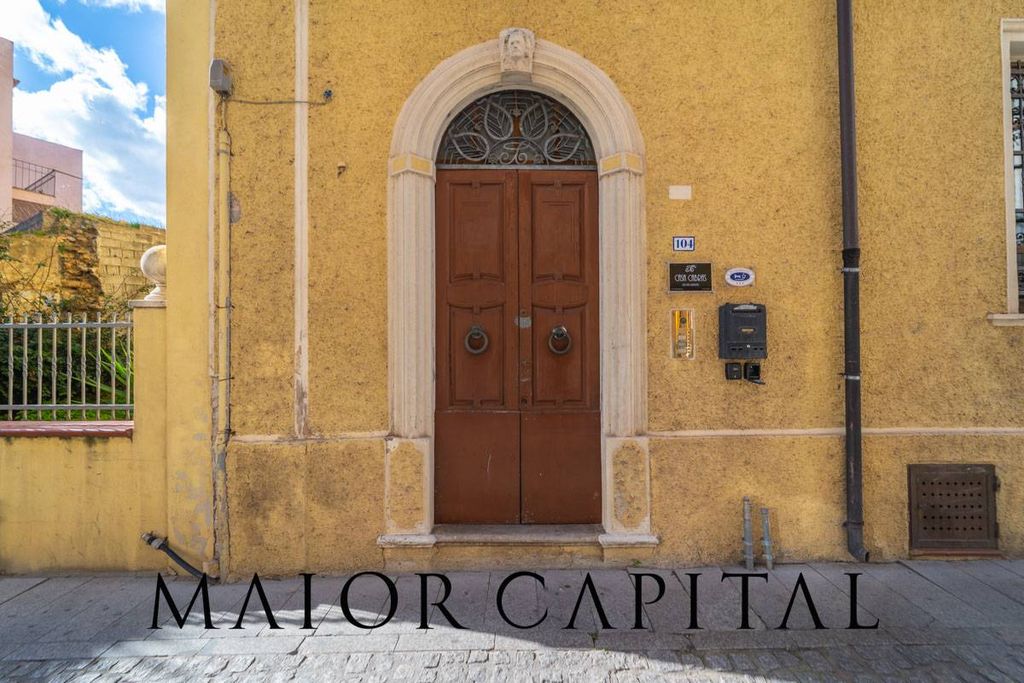 Property photo 3 of 40