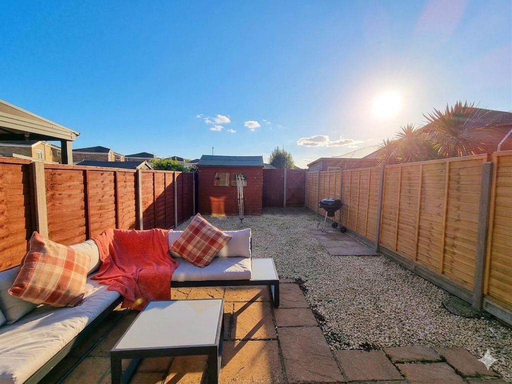 Property photo 1 of 17 Garden