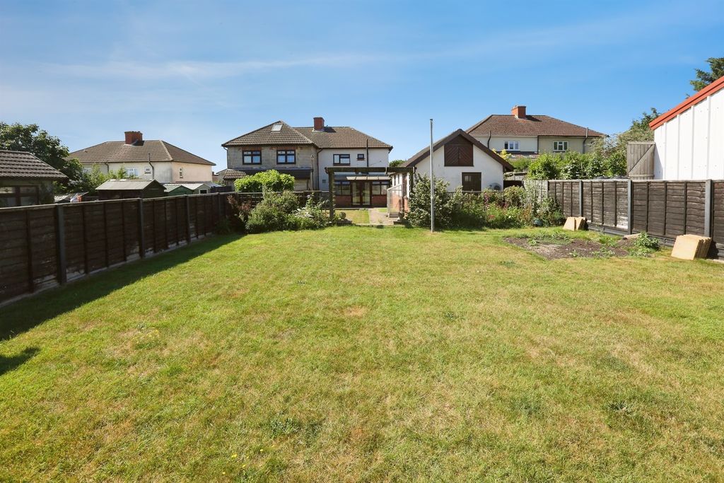 Property photo 2 of 17