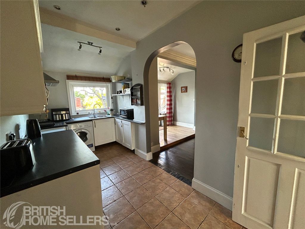 Property photo 2 of 23 Picture No. 60