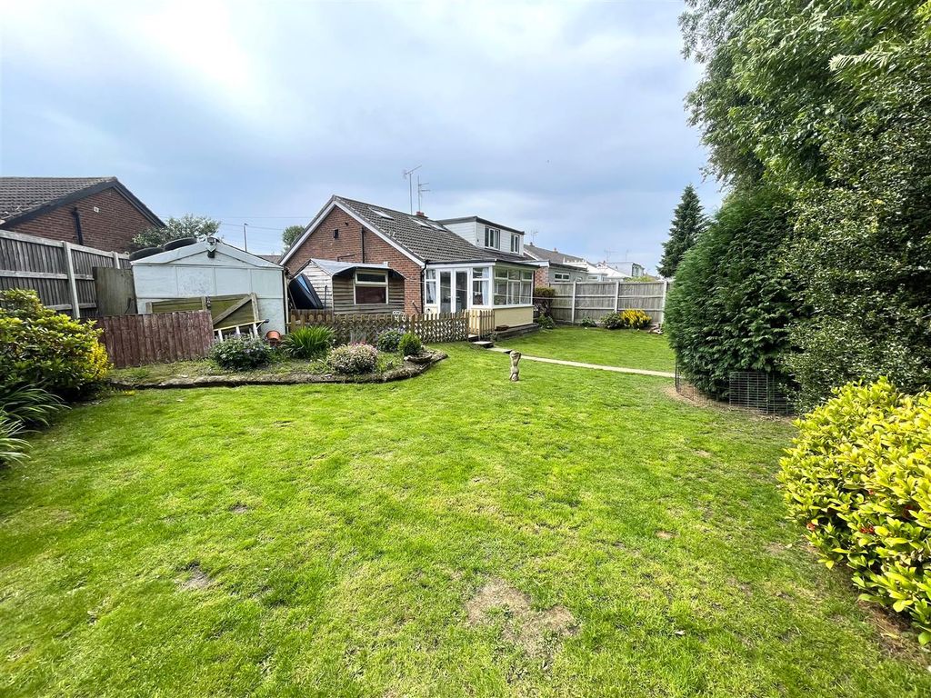 Property photo 1 of 17 Rear Garden