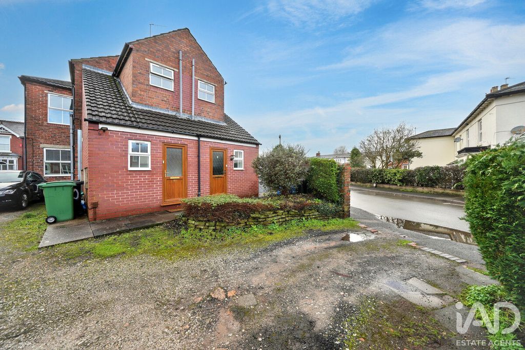 Property photo 1 of 24