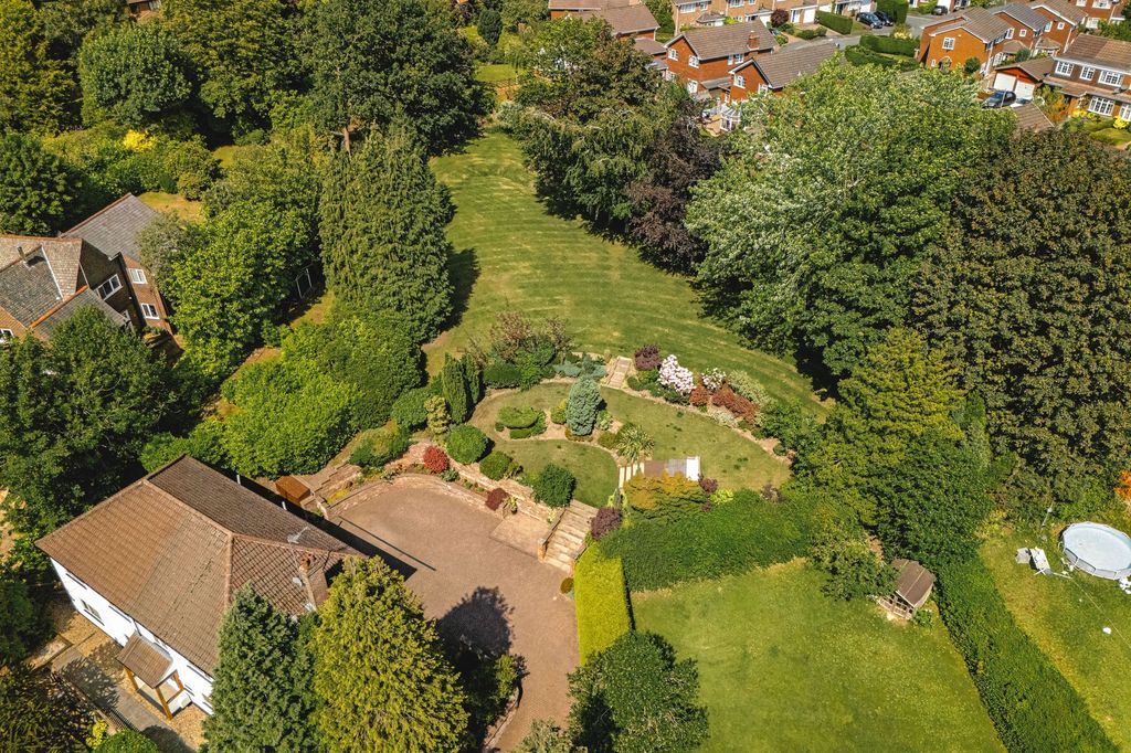 Property photo 2 of 71