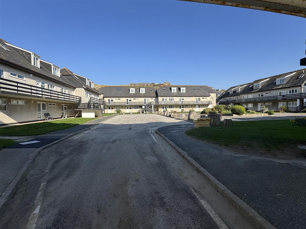 Property photo 2 of 14 The Complex