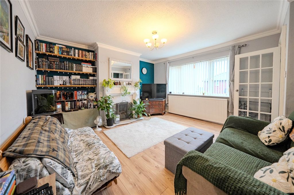 Property photo 3 of 16 Picture No. 05