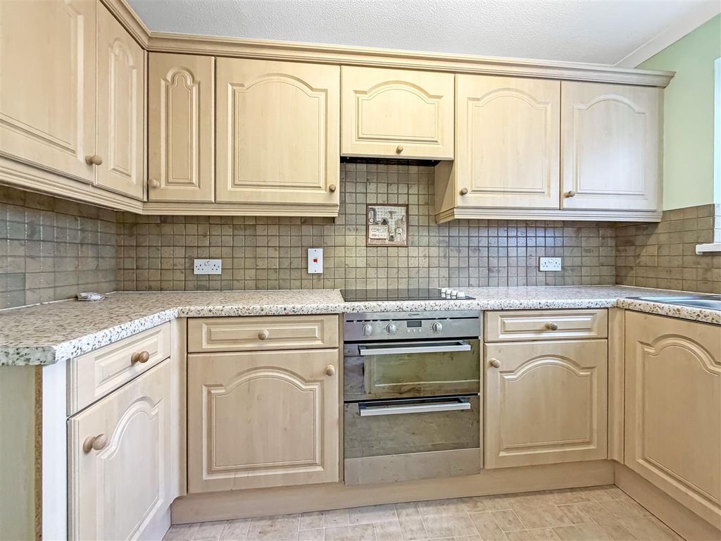 Property photo 3 of 10 Img_8655.Jpg