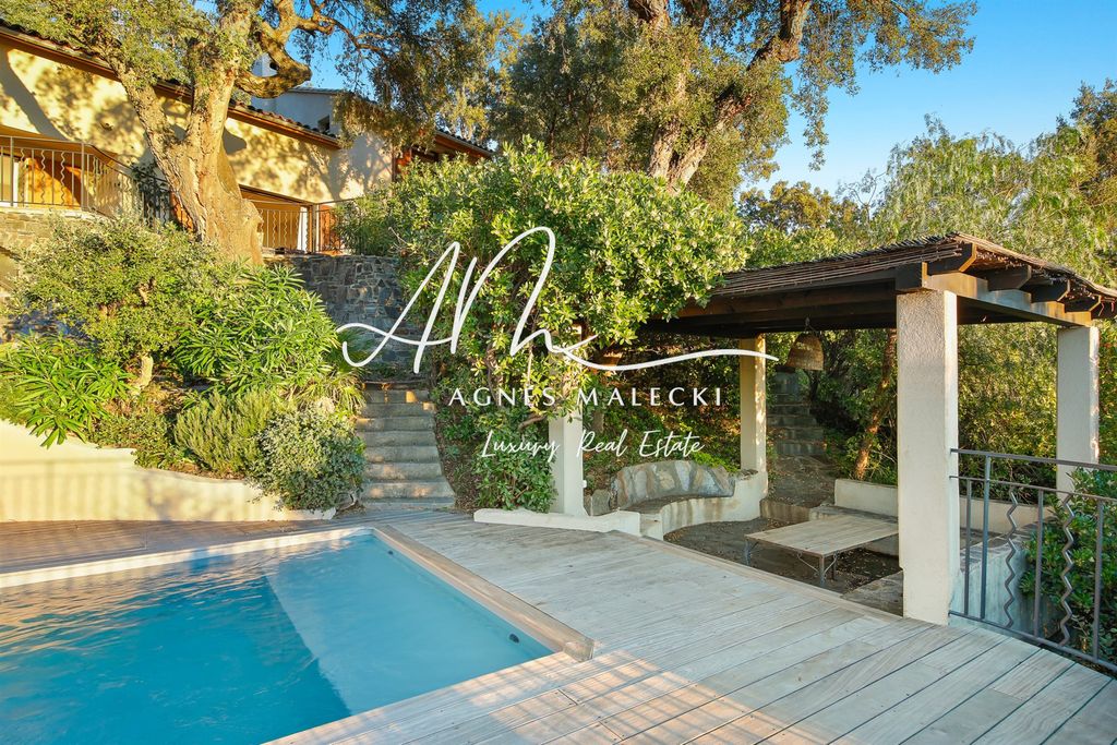 Property photo 1 of 15 Close To The Village - Splendid Sea View - Renovated High-End Property