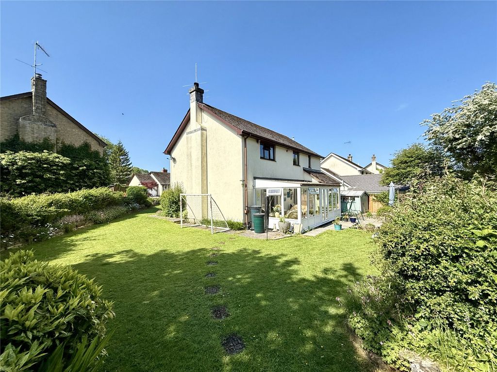 Property photo 2 of 20 Rear Garden