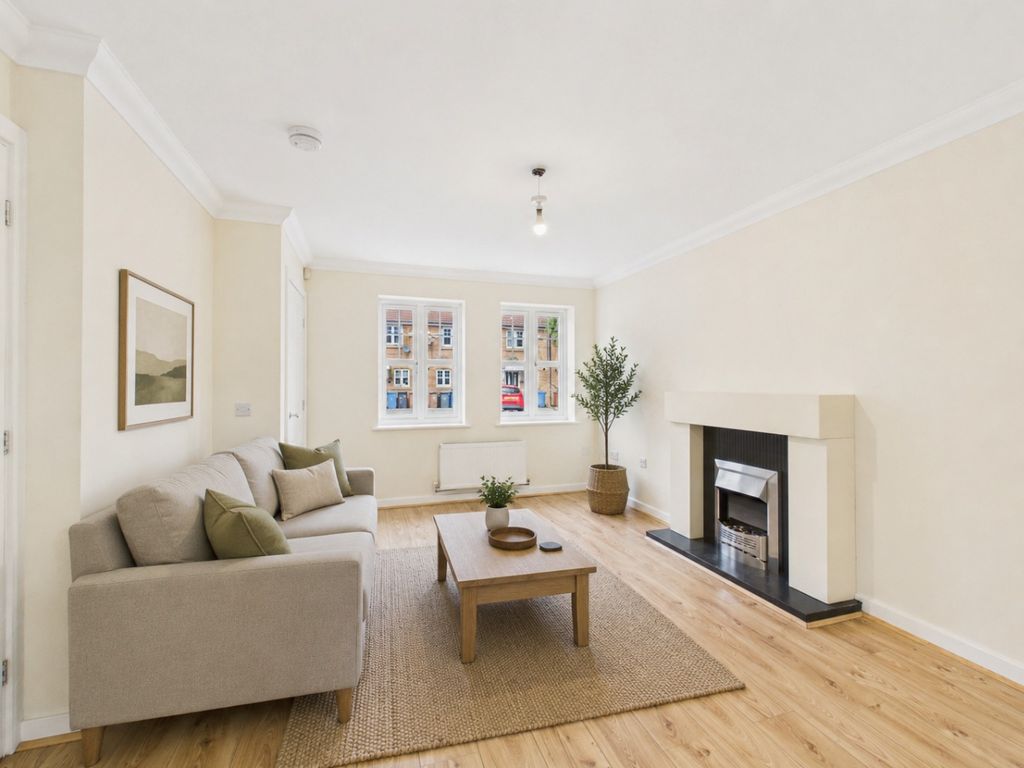 Property photo 2 of 12 5389515