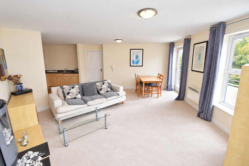 Property photo 3 of 14