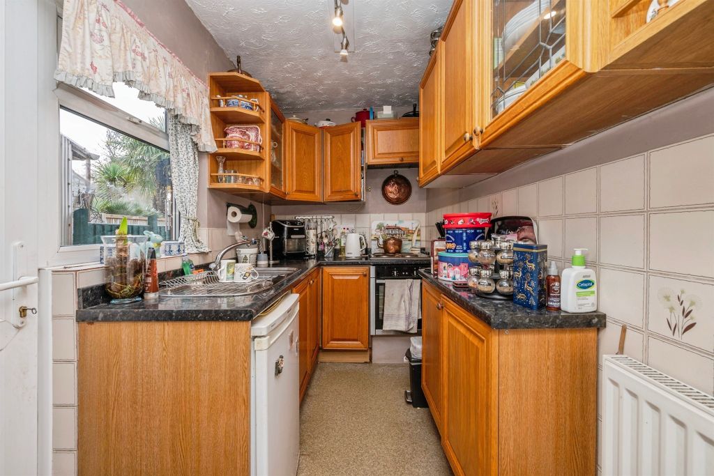 Property photo 2 of 14