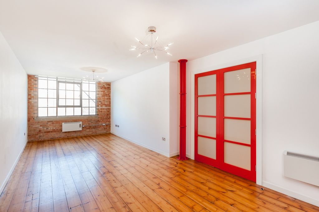 Property photo 3 of 12