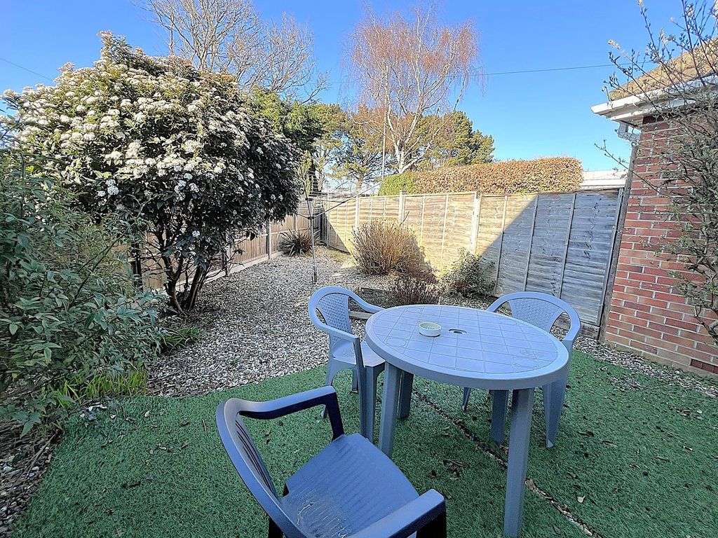 Property photo 2 of 22