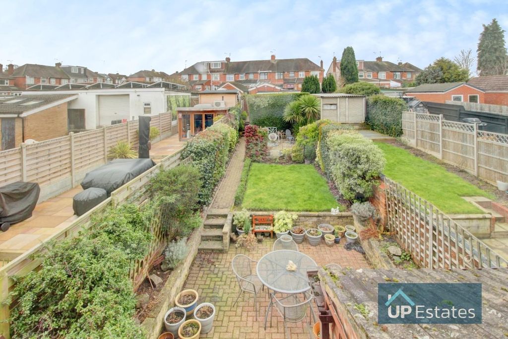 Property photo 2 of 24
