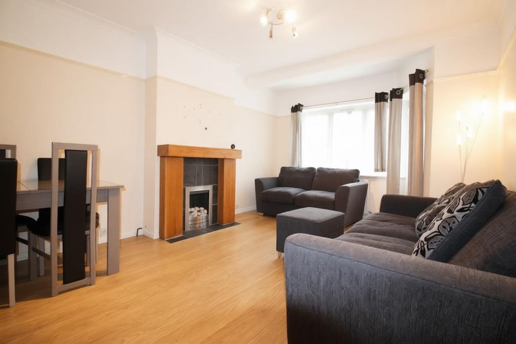 Property photo 3 of 11 1767880819.Png