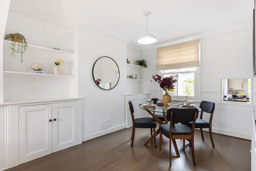 Property photo 3 of 15 5075473