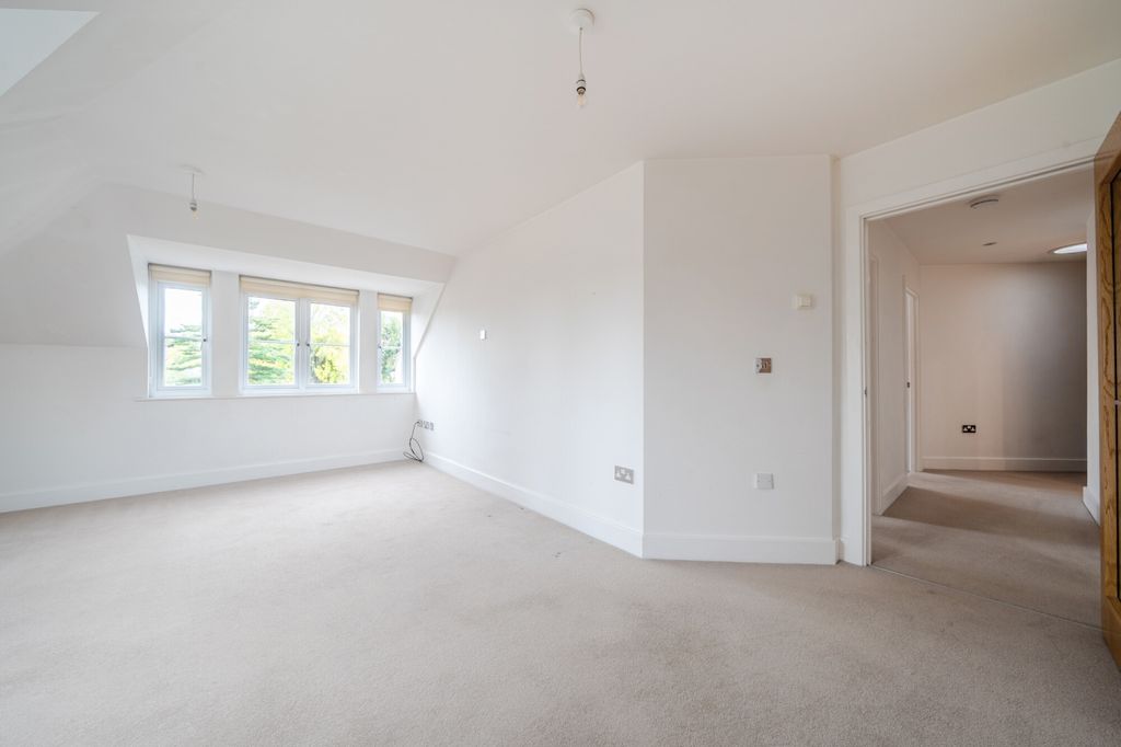 Property photo 3 of 15 Reception