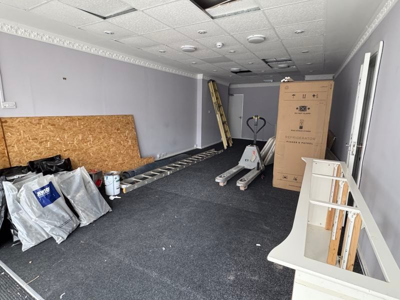 Property photo 3 of 8 Photo 8