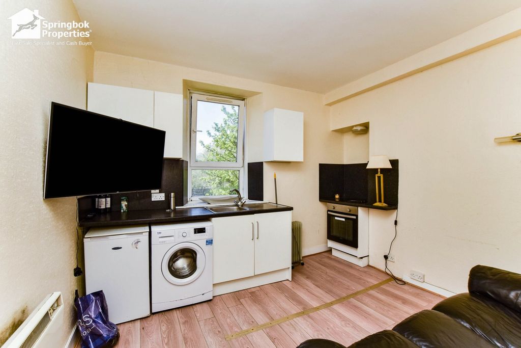 Property photo 2 of 10 Image 1