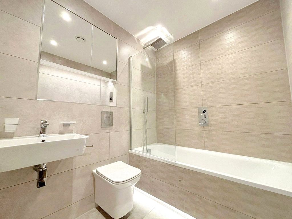 Property photo 3 of 8 Picture No. 01