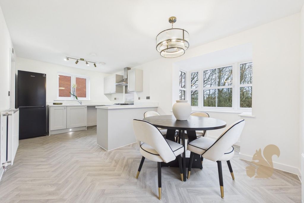 Property photo 3 of 14 Cam01254G0-Pr0428-Still016.Jpg