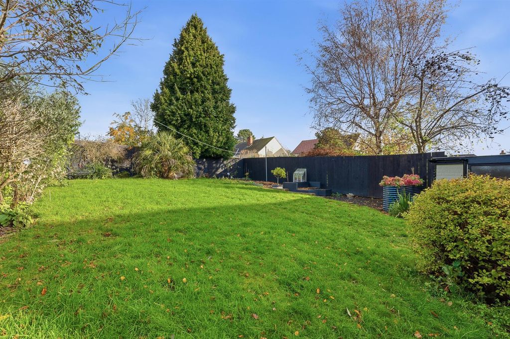 Property photo 2 of 44 P1676861.Jpg