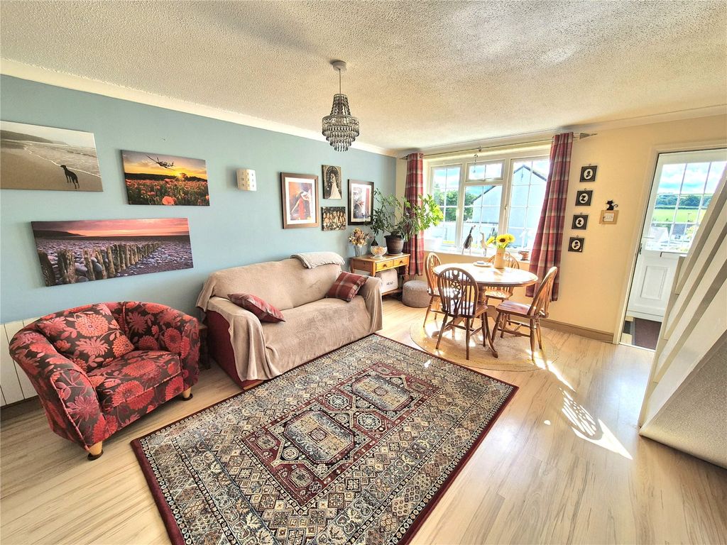 Property photo 3 of 18 Picture No. 08