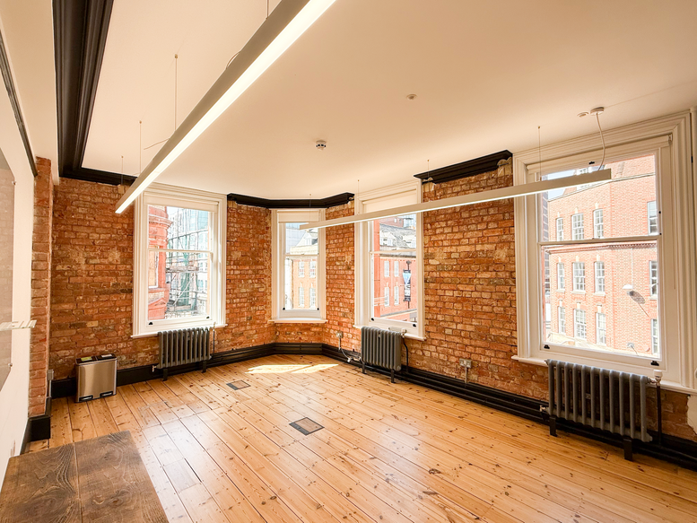 Property photo 2 of 12