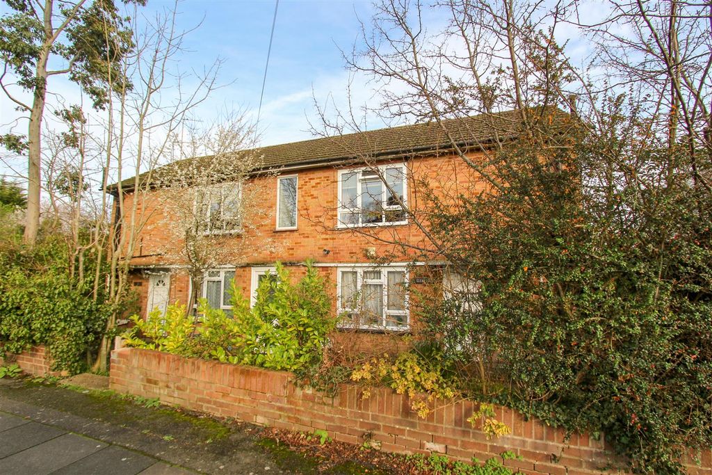 Property photo 1 of 5