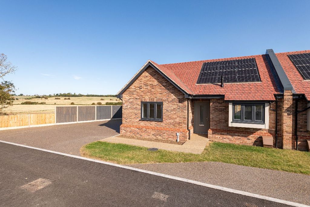 Property photo 2 of 23