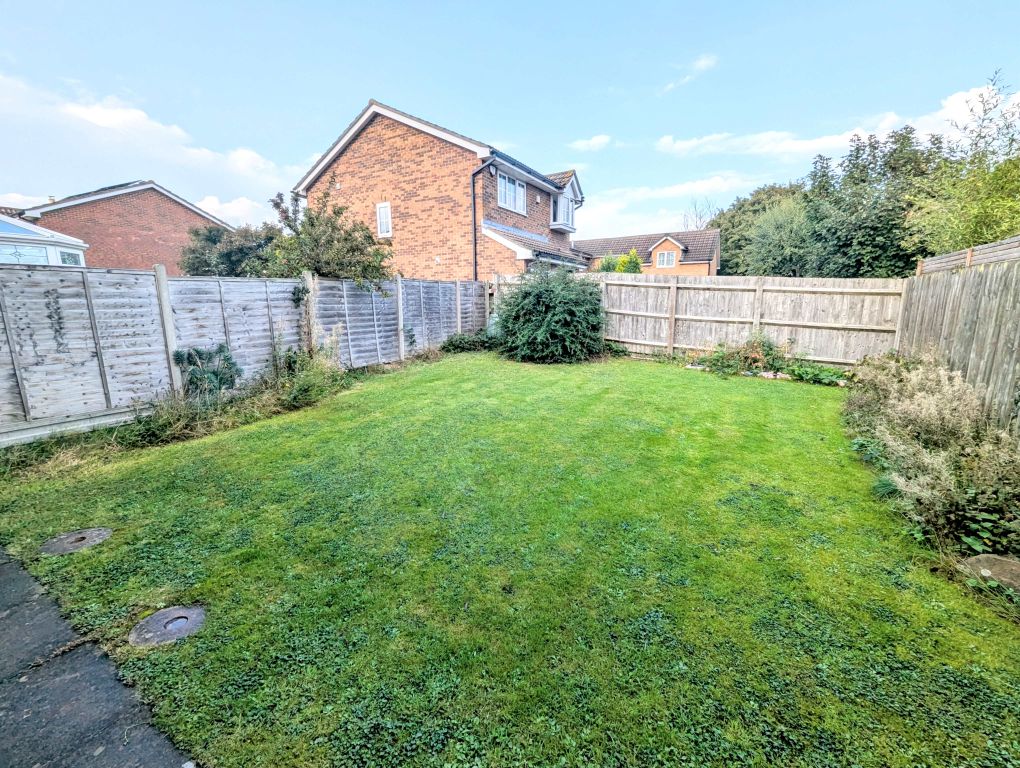 Property photo 3 of 24 Garden