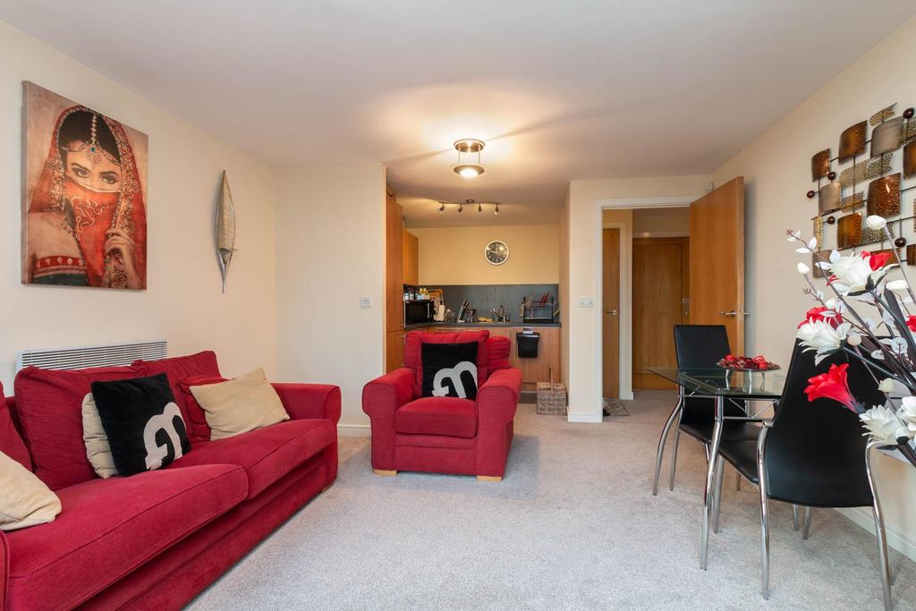 Property photo 3 of 10 Living Area