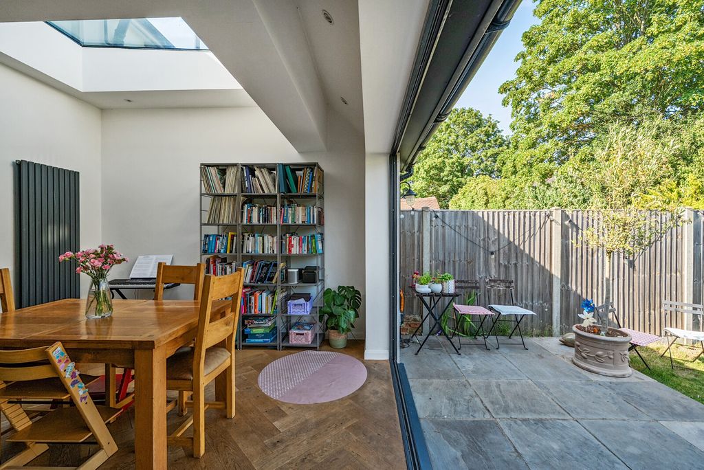 Property photo 3 of 22 1482912-3-6A3c043...