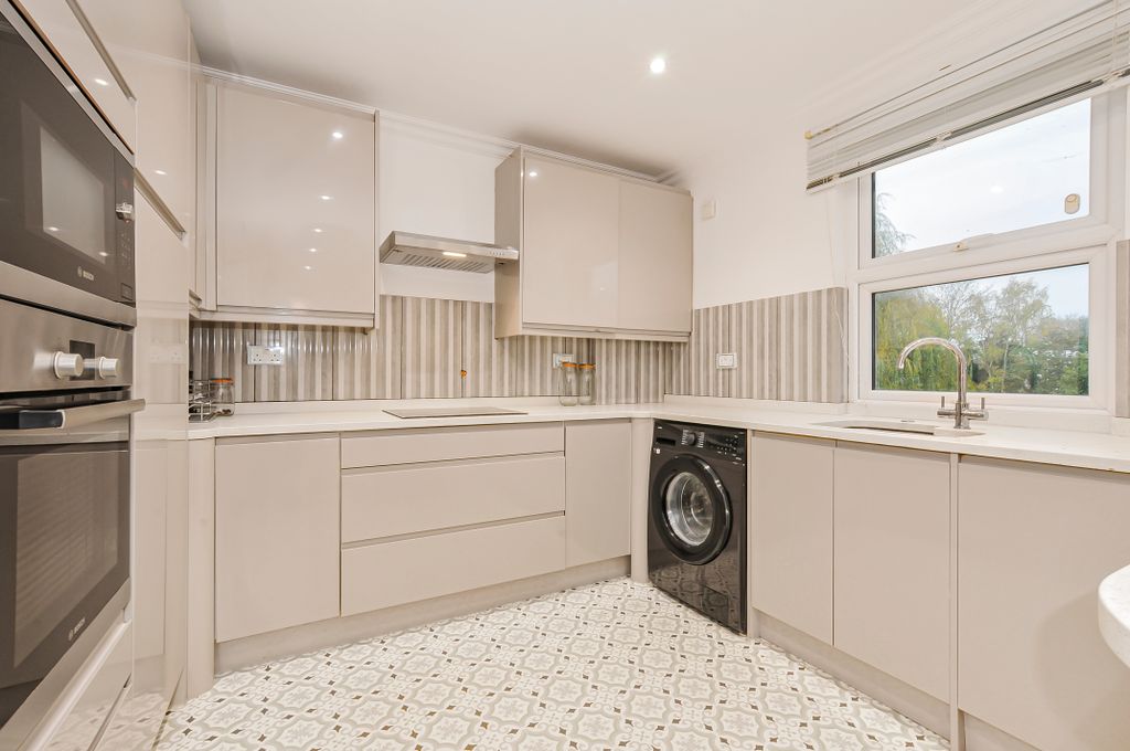 Property photo 3 of 9 Dsc_5211