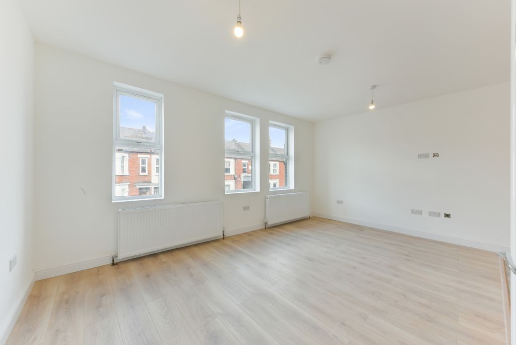 Property photo 3 of 11 Picture No. 09