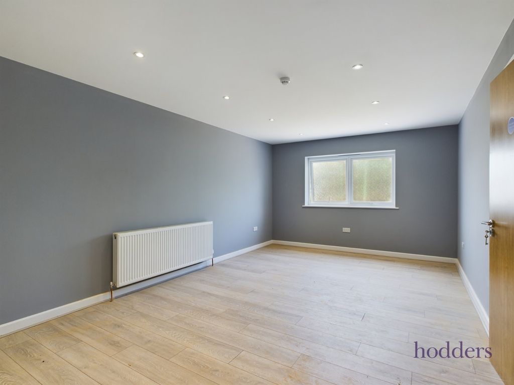 Property photo 3 of 11 Picture No. 05