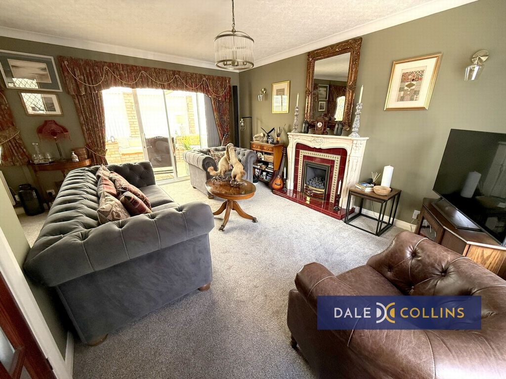 Property photo 2 of 28 Photo 12