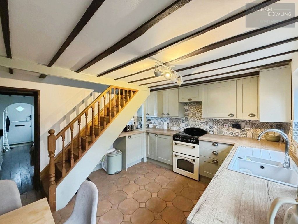 Property photo 3 of 23 Pbox-Img.Jpeg