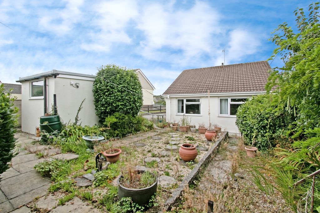Property photo 3 of 17 Photo
