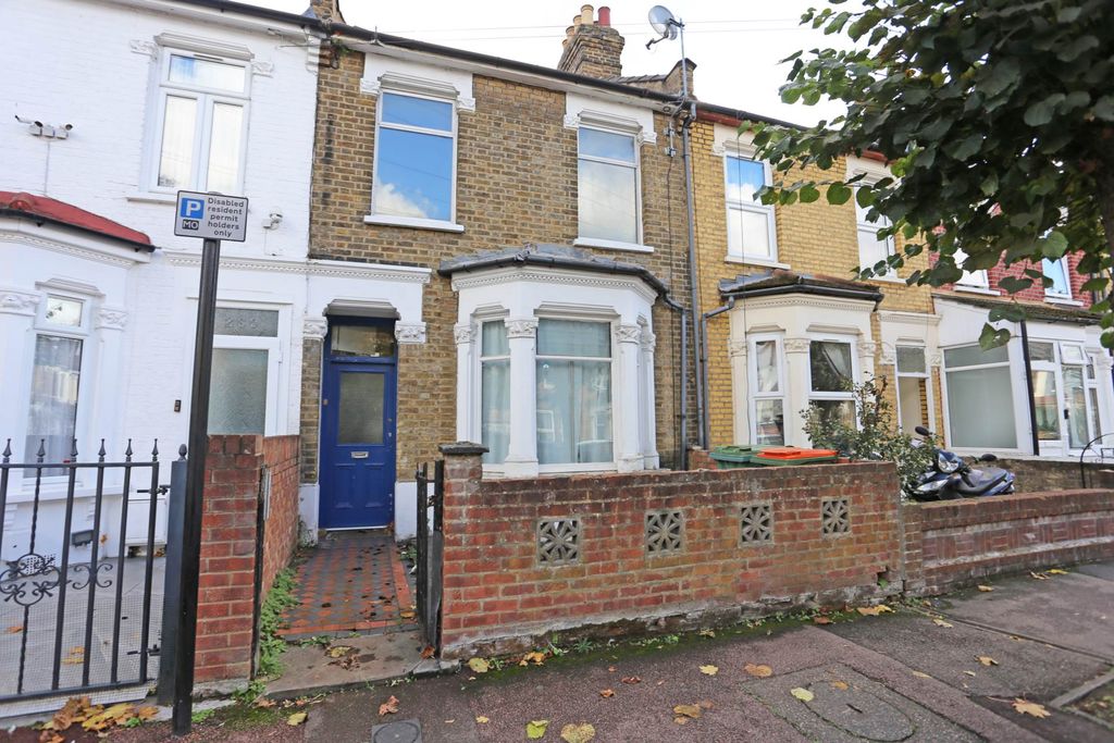 Property photo 1 of 4