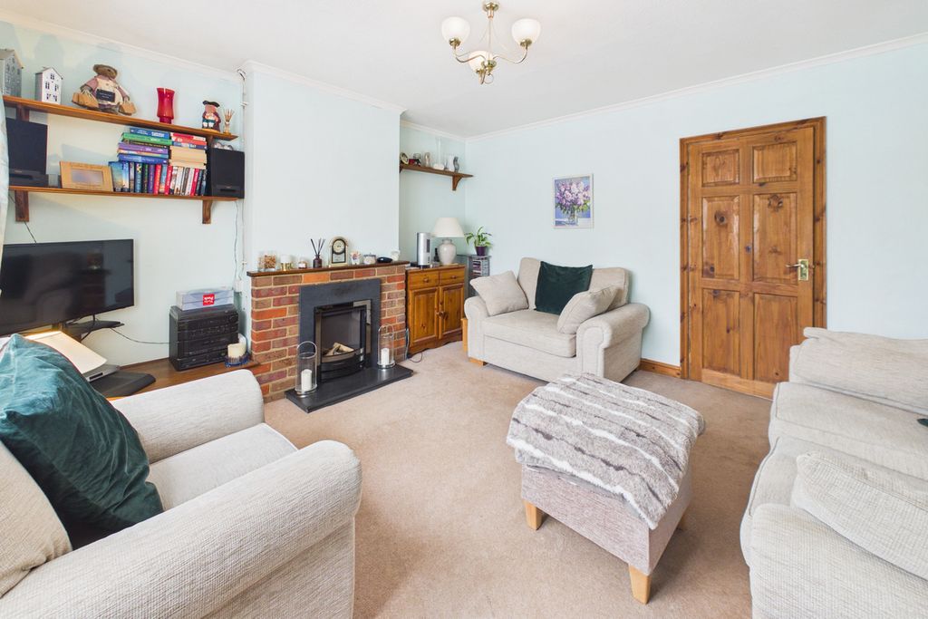 Property photo 2 of 14