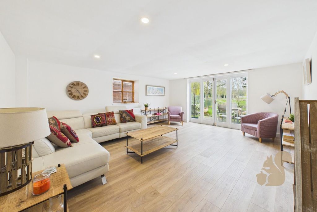 Property photo 2 of 19 Living Room