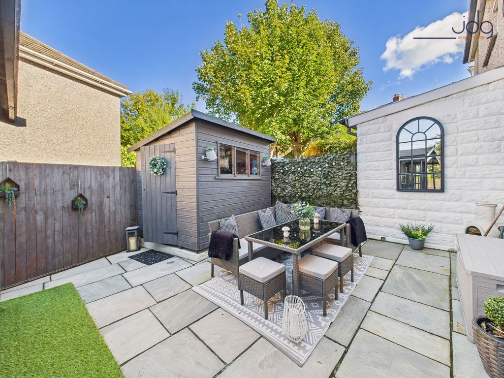 Property photo 3 of 12 Flagged Garden And Summer House