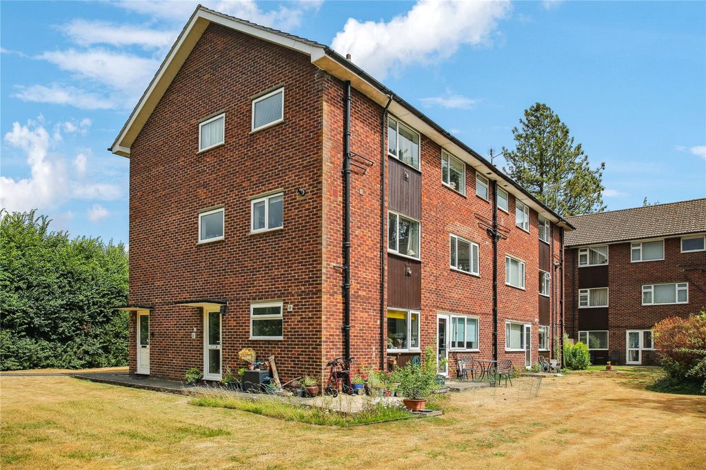 Property photo 1 of 11 Picture No. 27