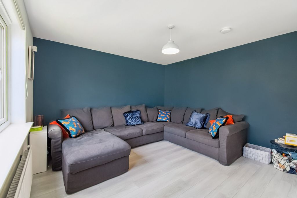 Property photo 3 of 22