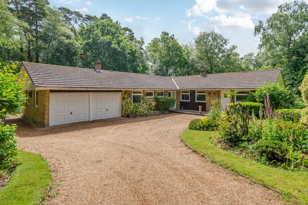 Property photo 1 of 18 Main Front