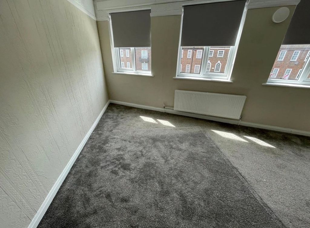 Property photo 2 of 10 Picture No. 05